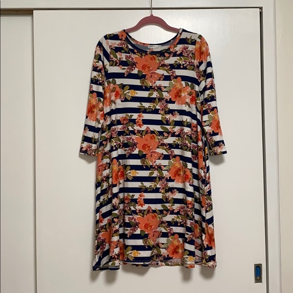 Honey and Lace Dresses & Skirts - Honey & Lace Brea Dress size Small